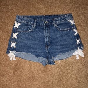H & M tie up shorts